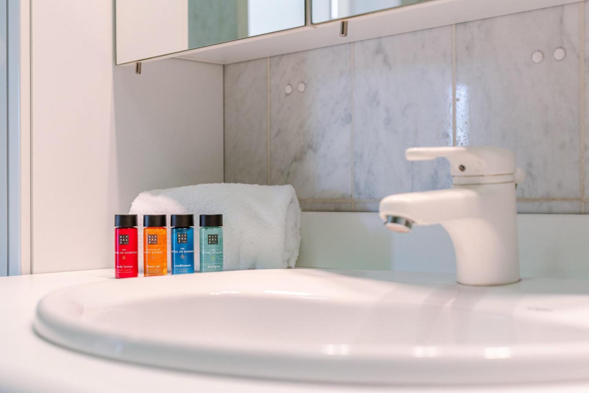 Huswell - Spacious & Modern Sea View Apartment With Garage オステンド エクステリア 写真