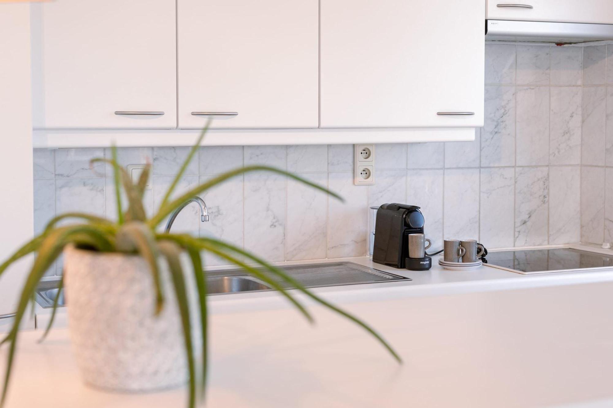Huswell - Spacious & Modern Sea View Apartment With Garage オステンド エクステリア 写真